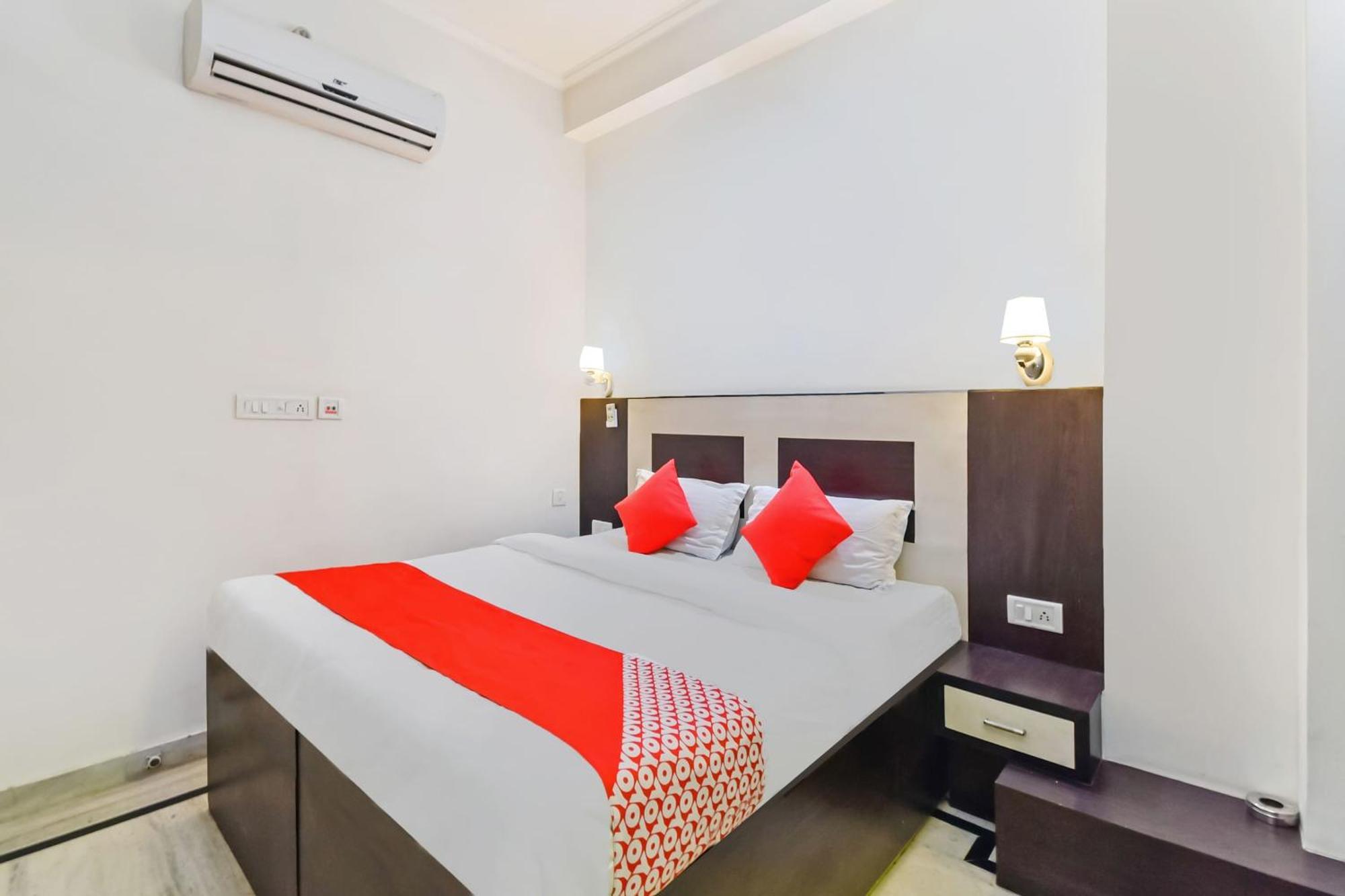 Hotel O Luv
