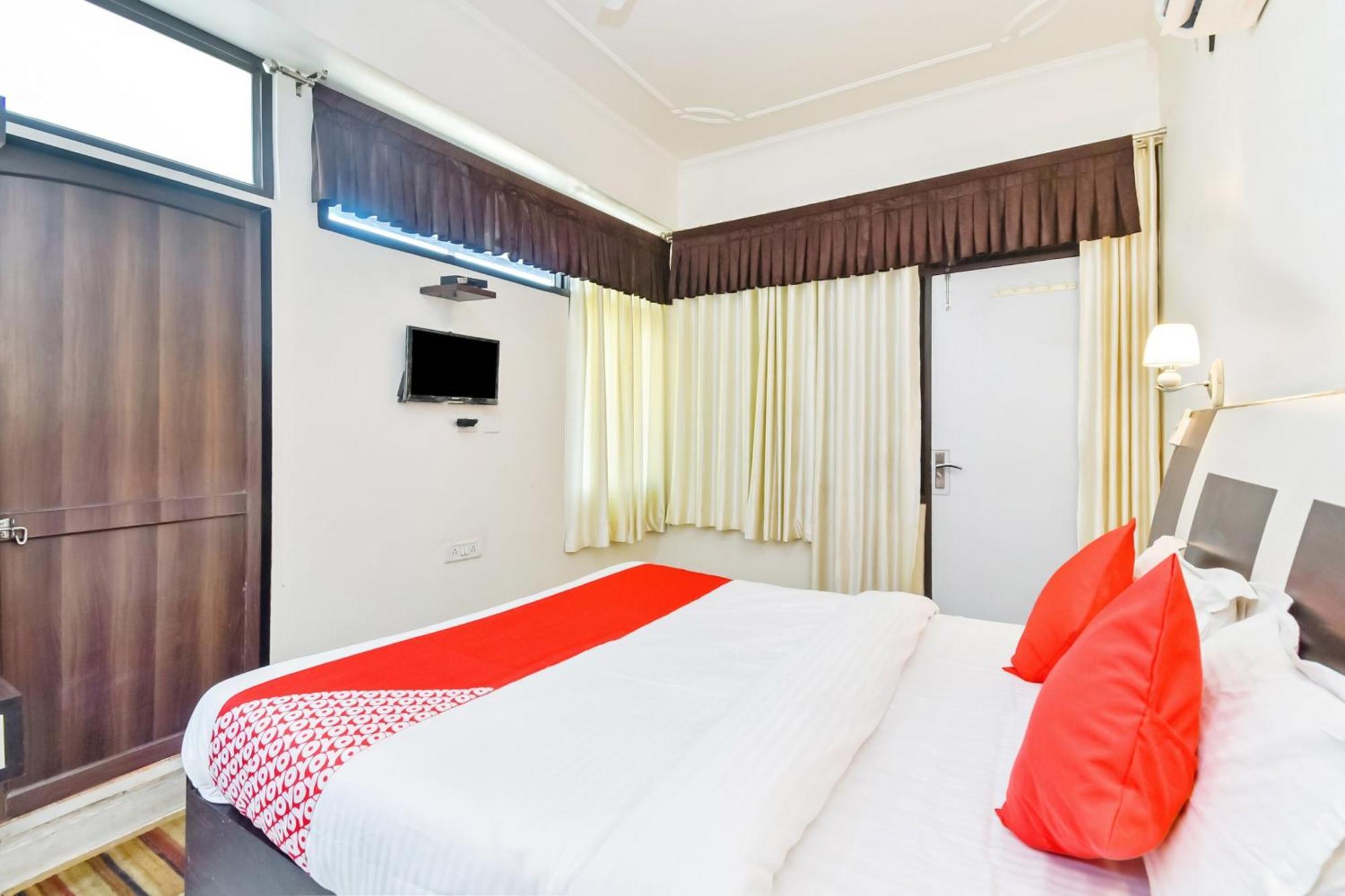 O Luv Hotel Jaipur